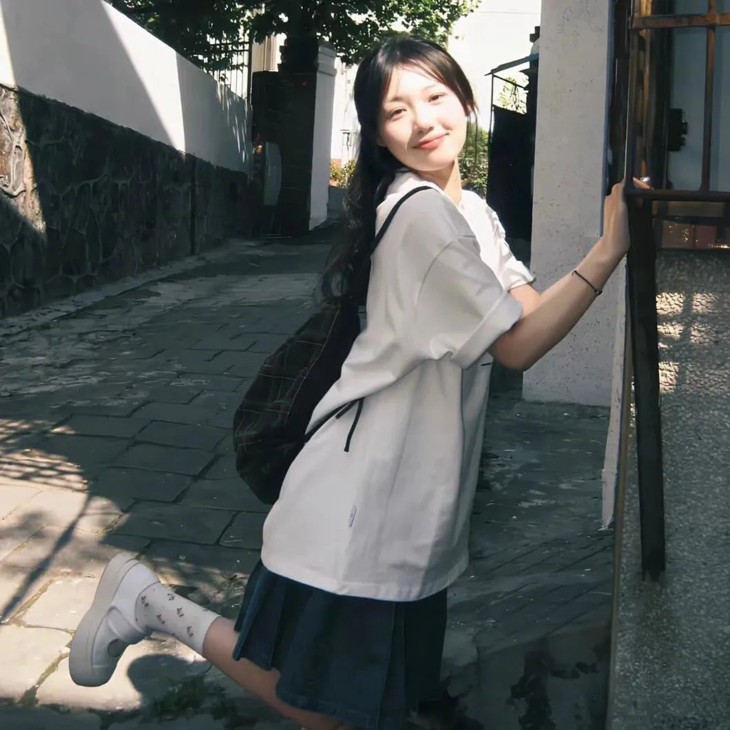 三个蓝月亮